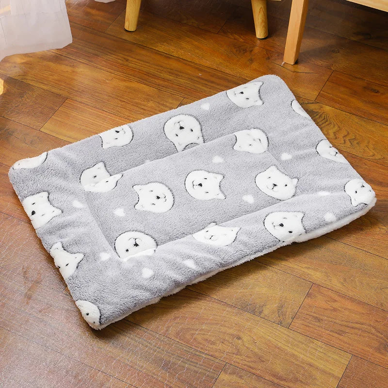 Manta de franela para perros y gatos – Cama acolchada y cálida, alfombra gruesa para mascotas pequeñas y grandes, lavable y antideslizante